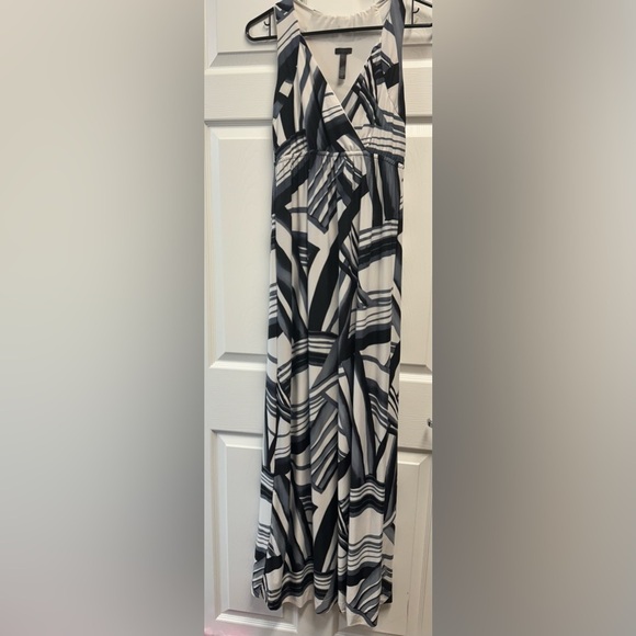 Soma V-Neck Sleeveless Maxi Dress - Picture 1 of 5